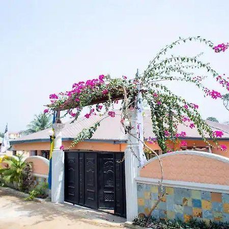 Nana Adu Guest House Koforidua Ngoại thất bức ảnh