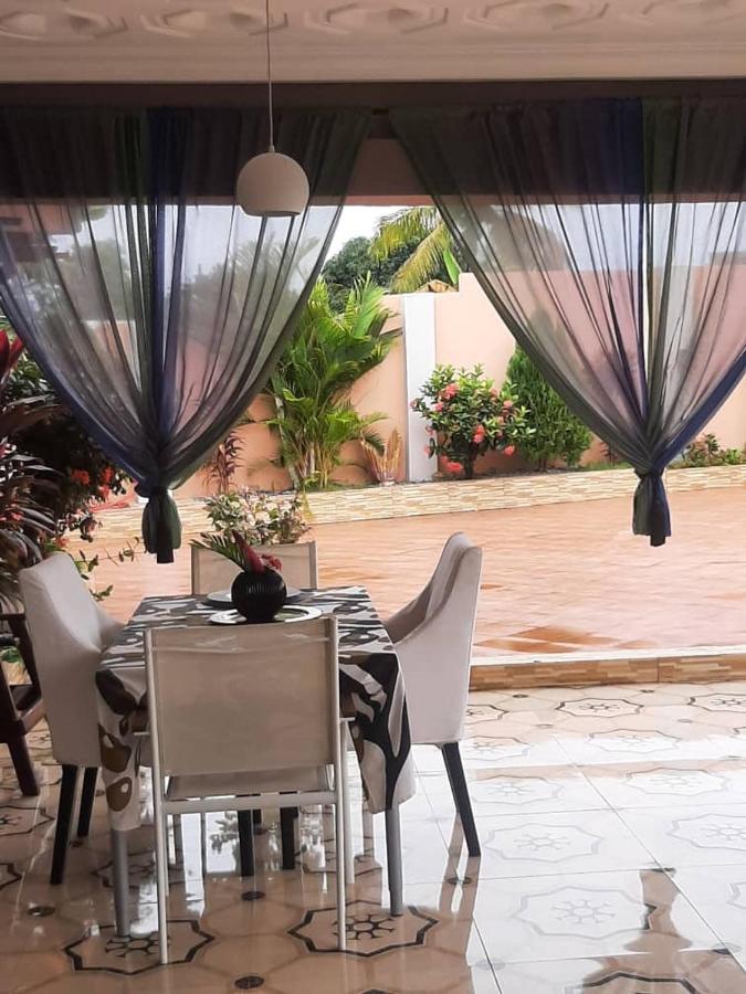 Nana Adu Guest House Koforidua Ngoại thất bức ảnh