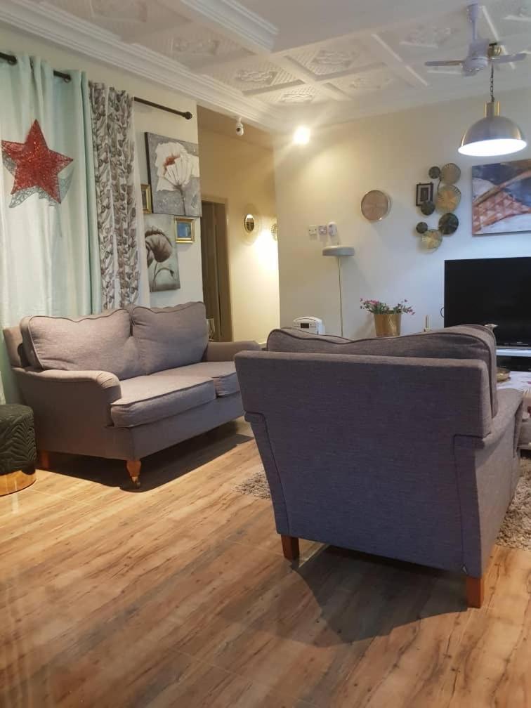 Nana Adu Guest House Koforidua Ngoại thất bức ảnh