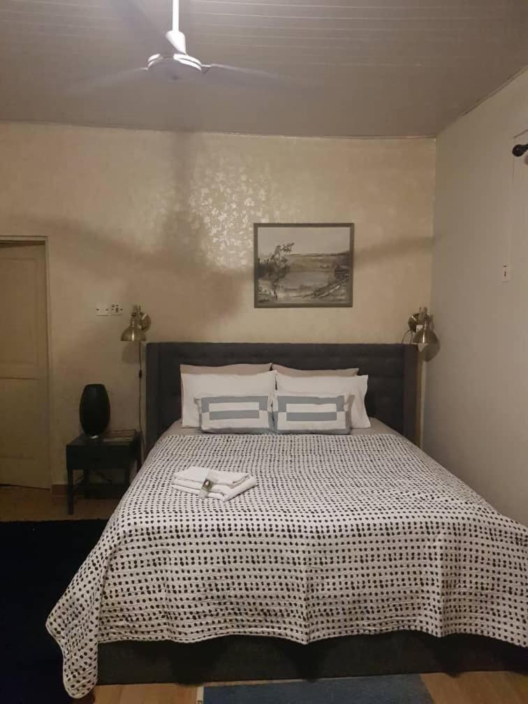 Nana Adu Guest House Koforidua Ngoại thất bức ảnh
