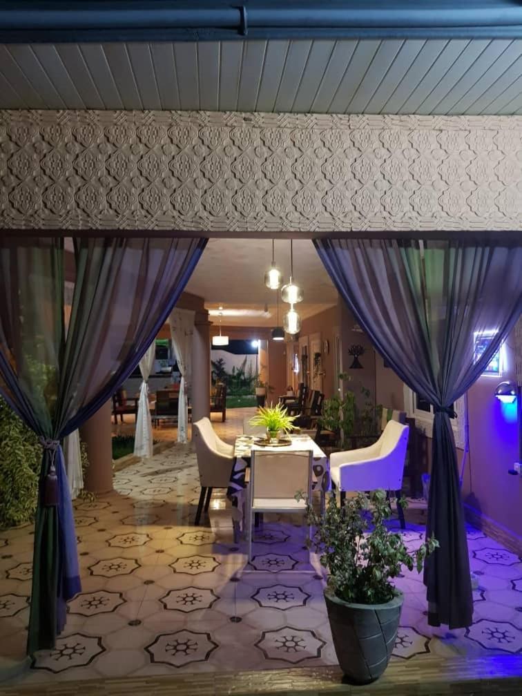 Nana Adu Guest House Koforidua Ngoại thất bức ảnh