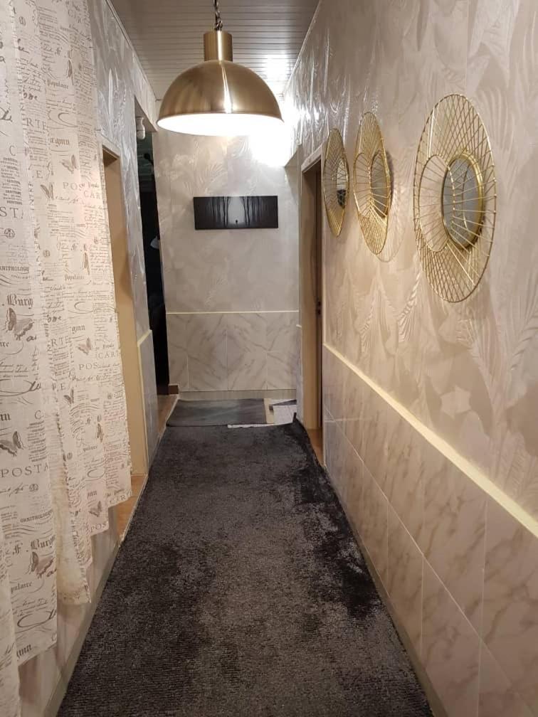 Nana Adu Guest House Koforidua Ngoại thất bức ảnh